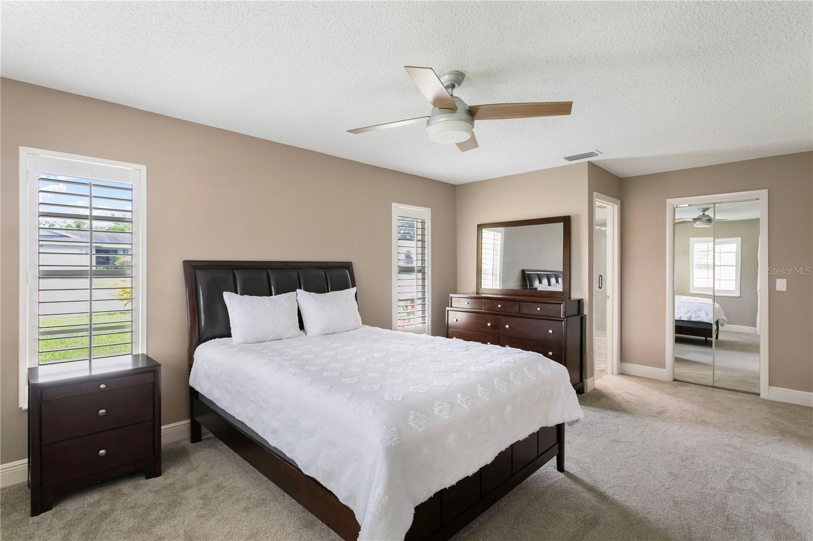 Image 6 of 40 For 2813 Meadow Wood Drive