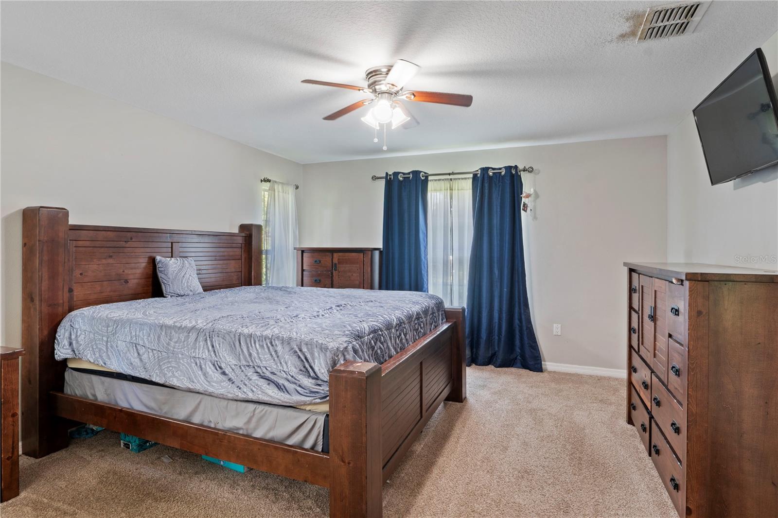 Listing photo id 9 for 37351 Neighbors Path