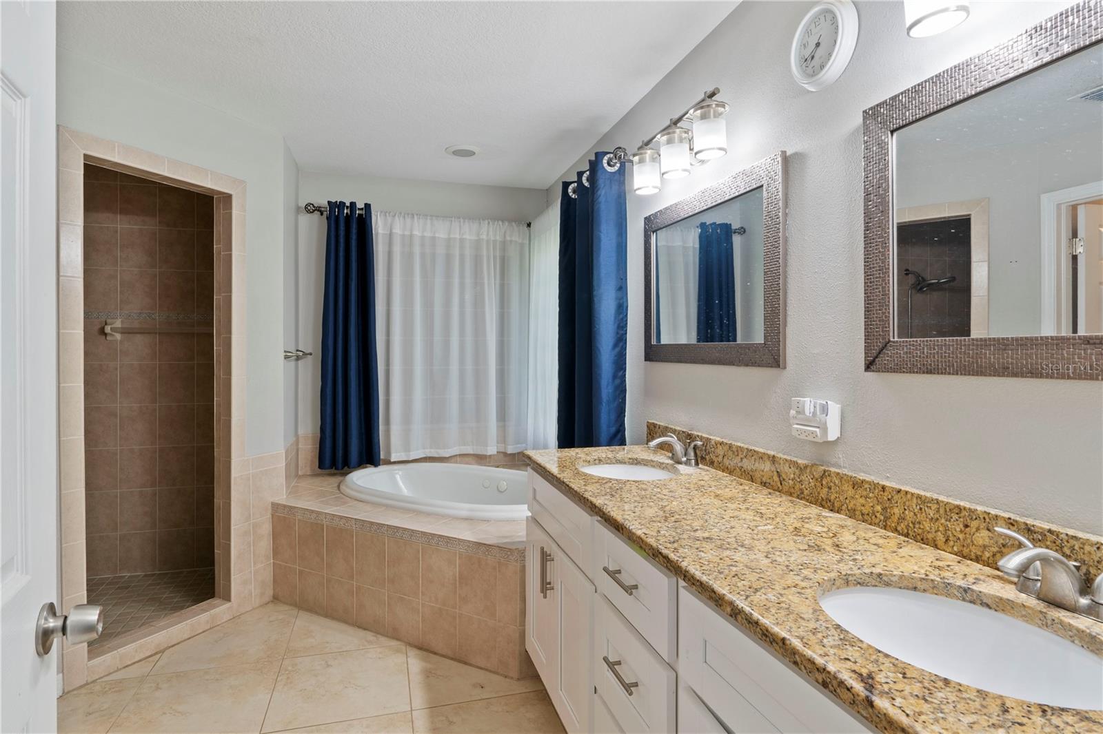 Listing photo id 10 for 37351 Neighbors Path