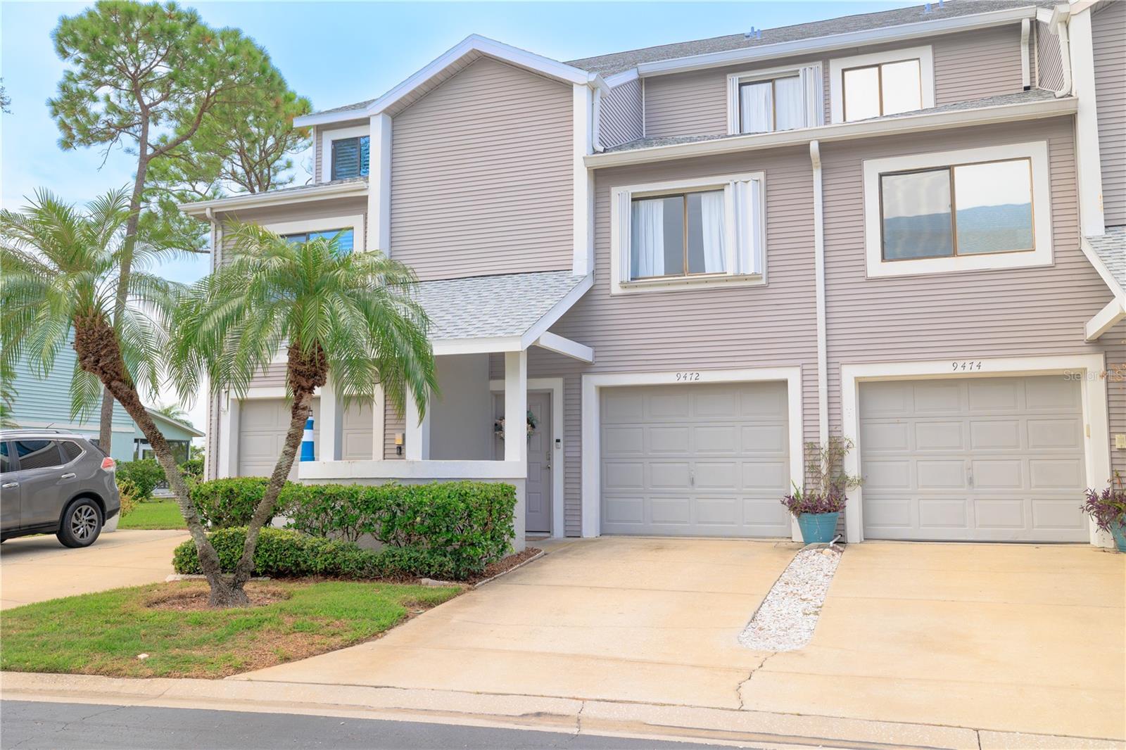 Details for 9472 Tara Cay Court 2, SEMINOLE, FL 33776