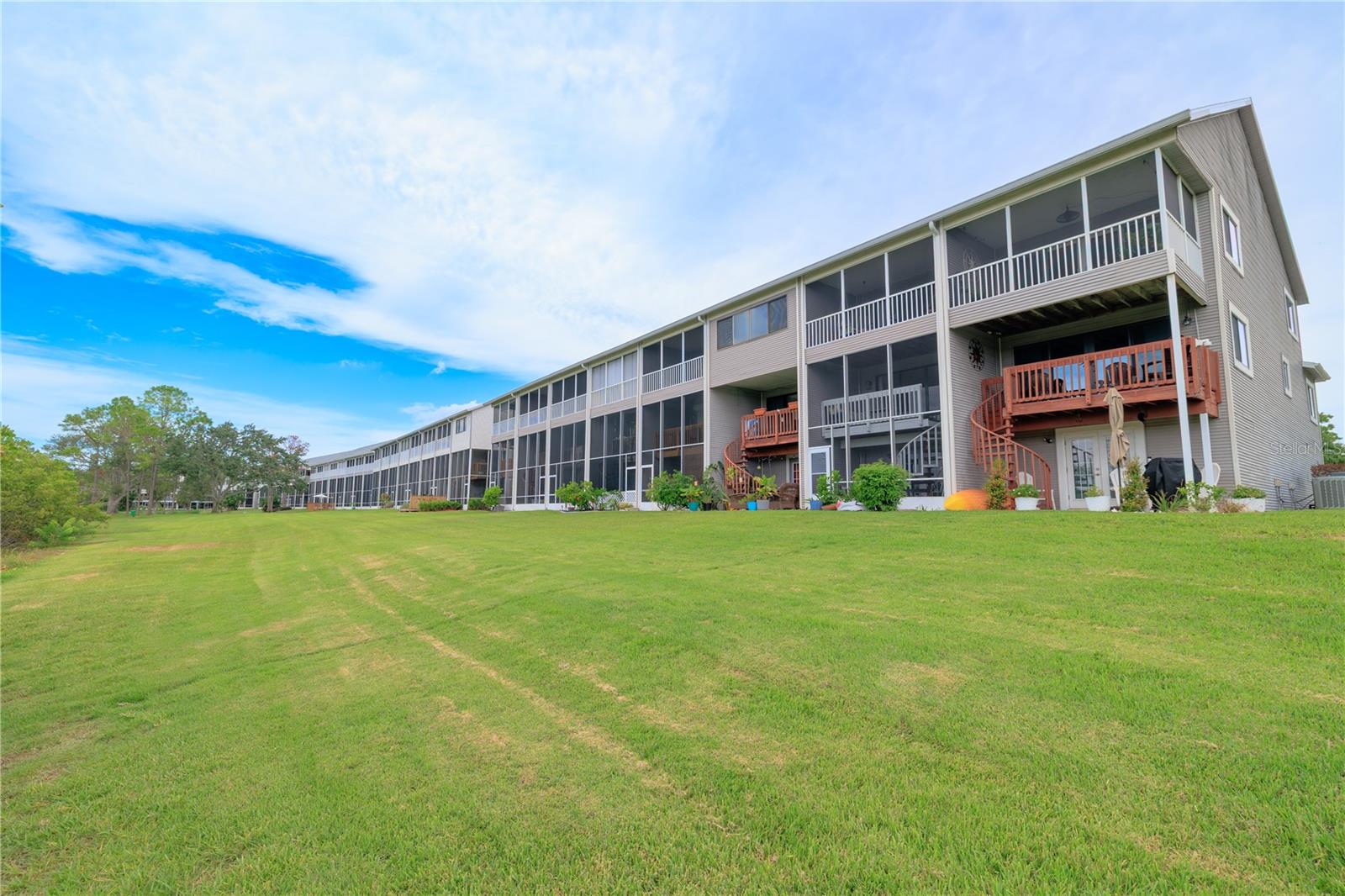 Image 36 of 56 For 9472 Tara Cay Court 2