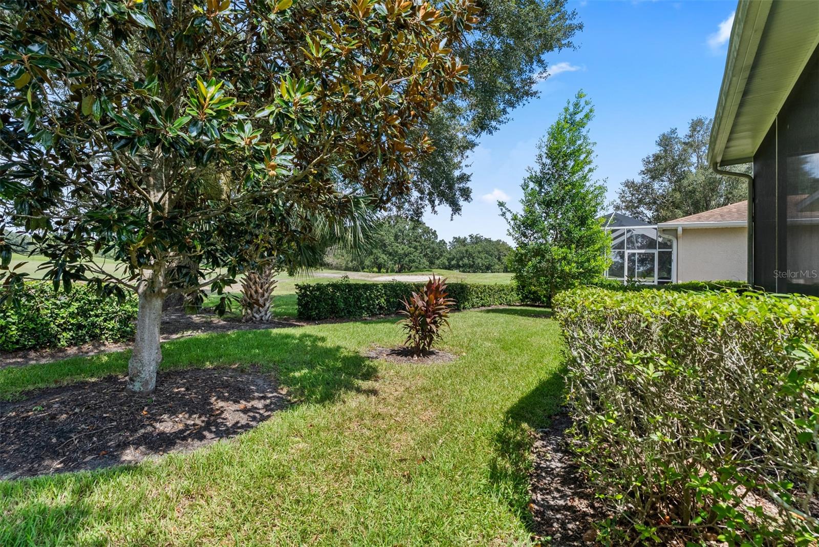 Listing photo id 26 for 4500 Golf Club Lane