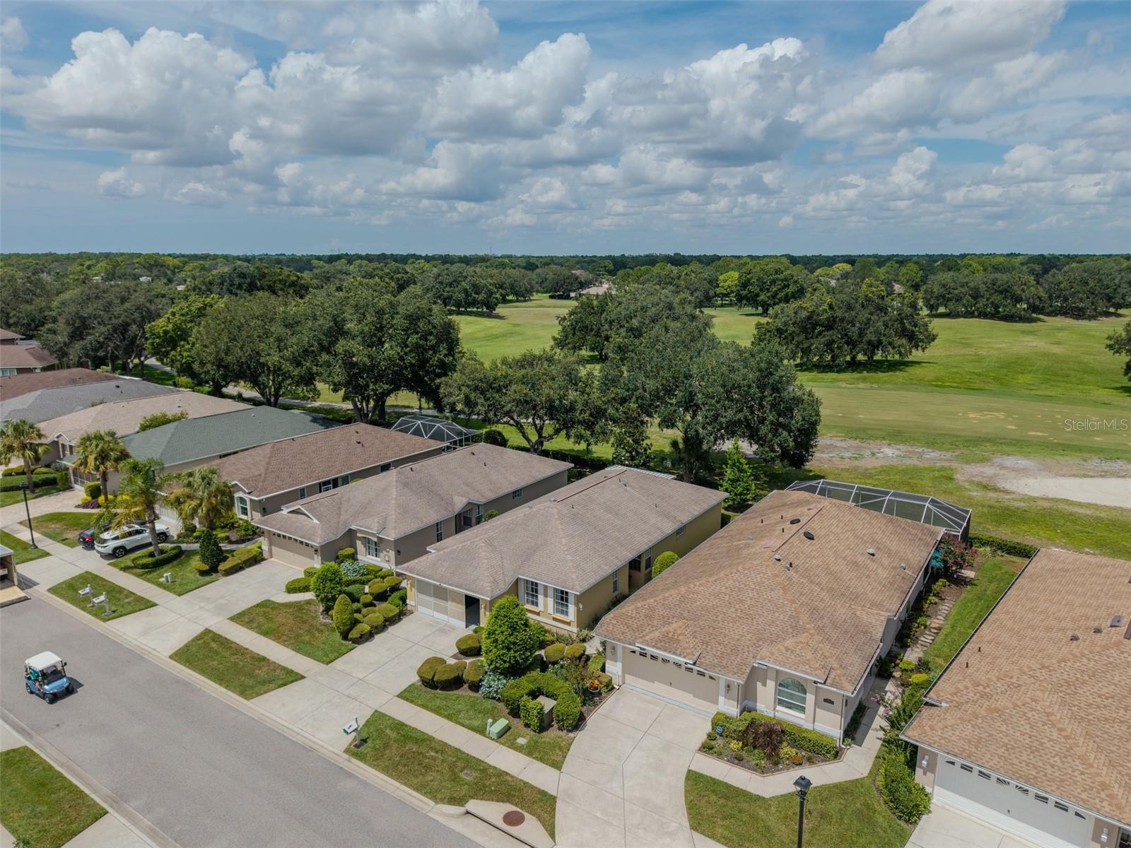 Listing photo id 27 for 4500 Golf Club Lane