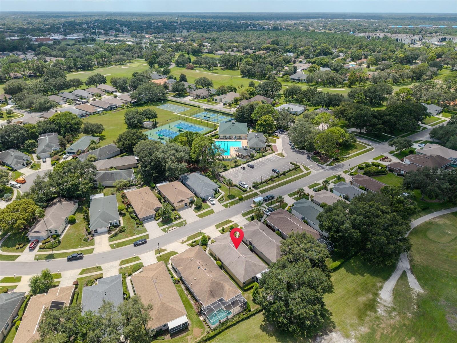 Listing photo id 31 for 4500 Golf Club Lane