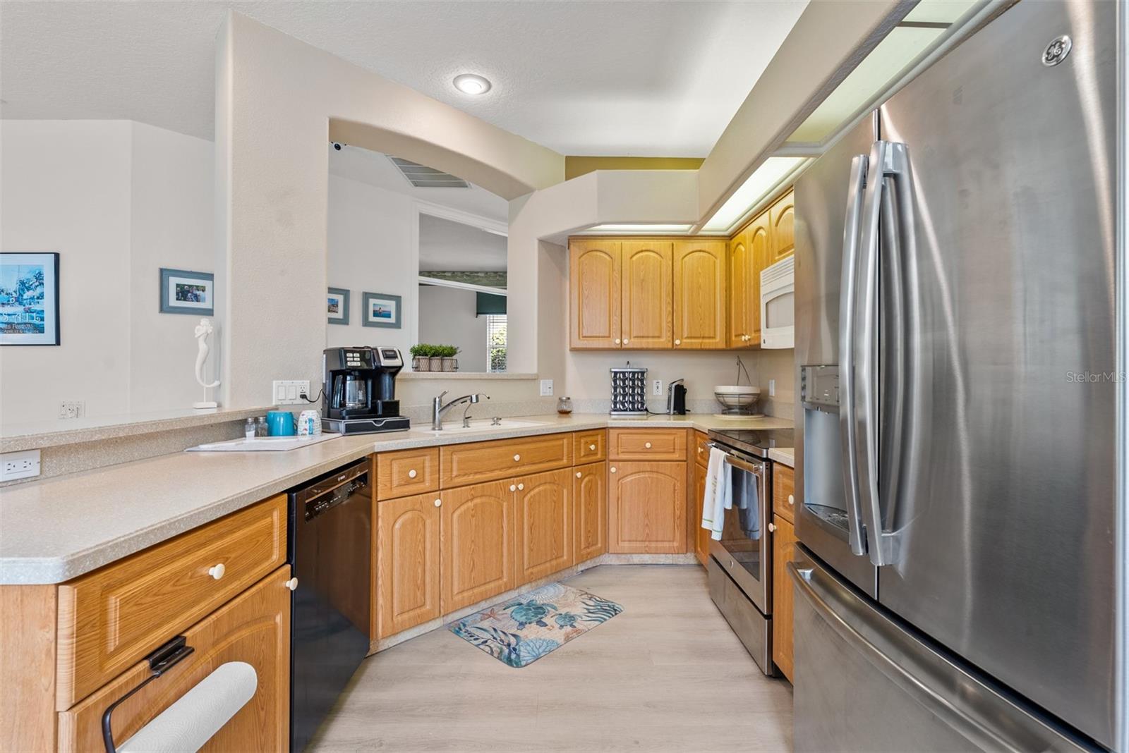 Listing photo id 4 for 4500 Golf Club Lane