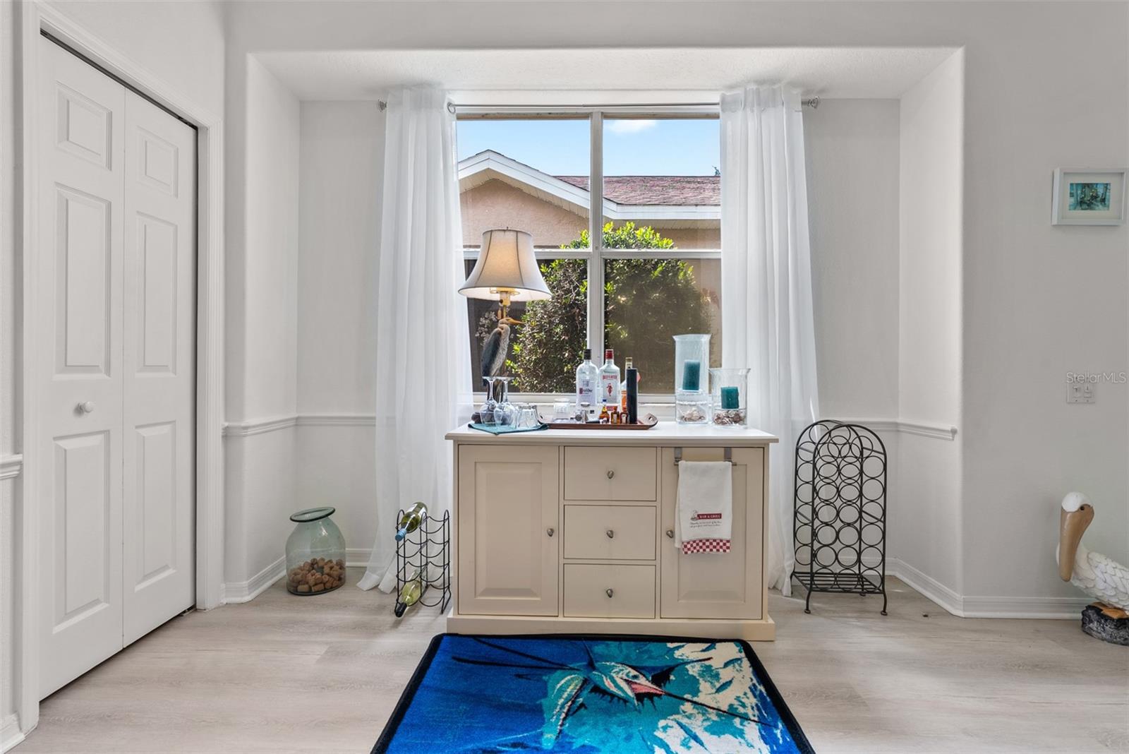 Listing photo id 6 for 4500 Golf Club Lane