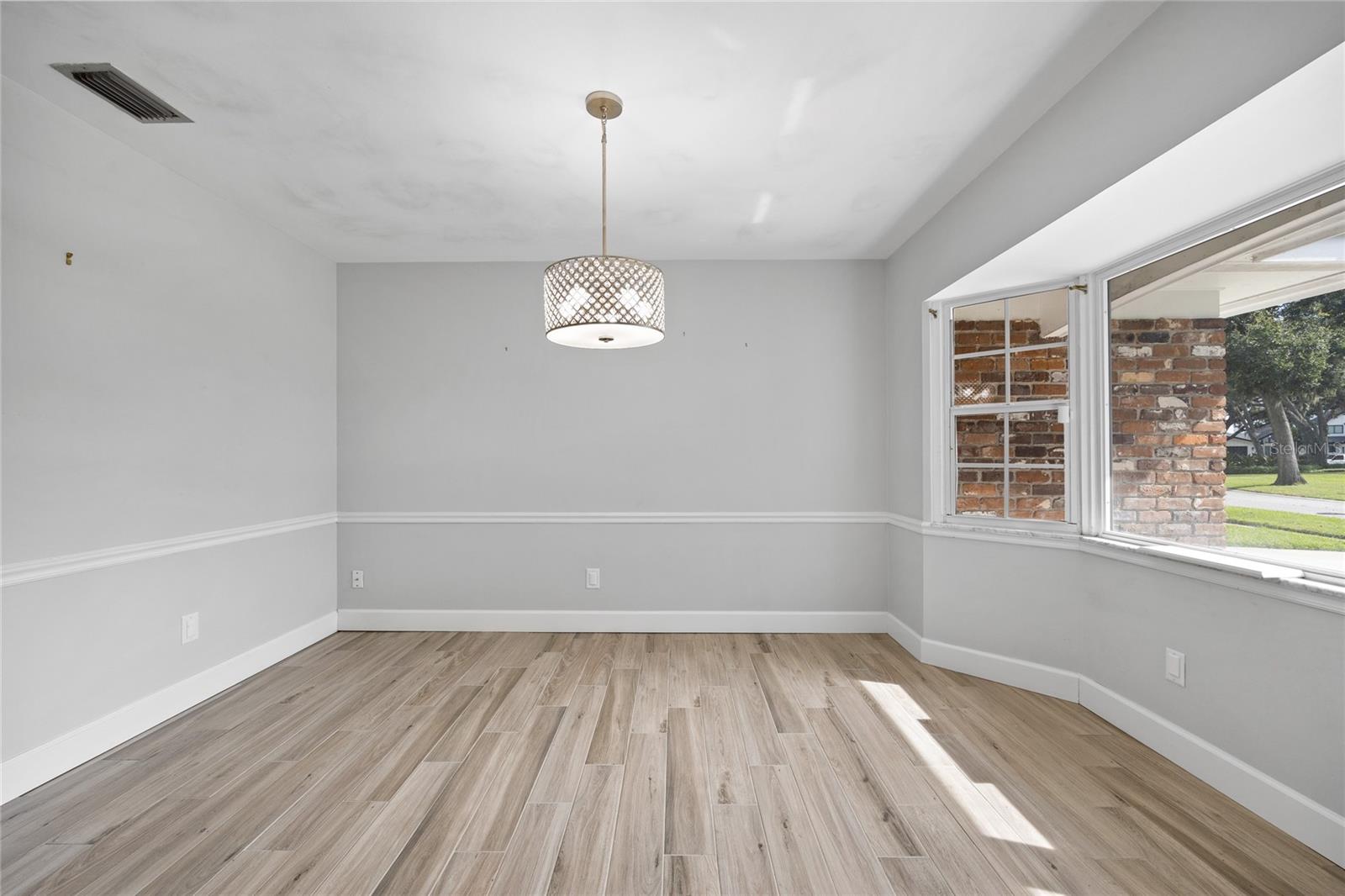 Image 12 of 40 For 3026 Samara Drive
