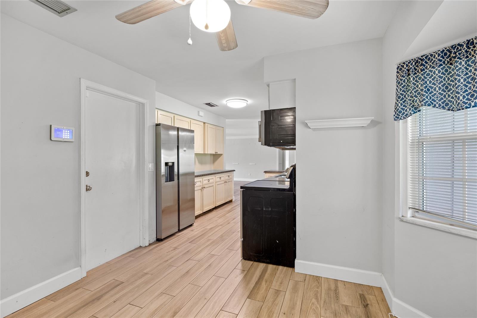 Image 20 of 40 For 3026 Samara Drive