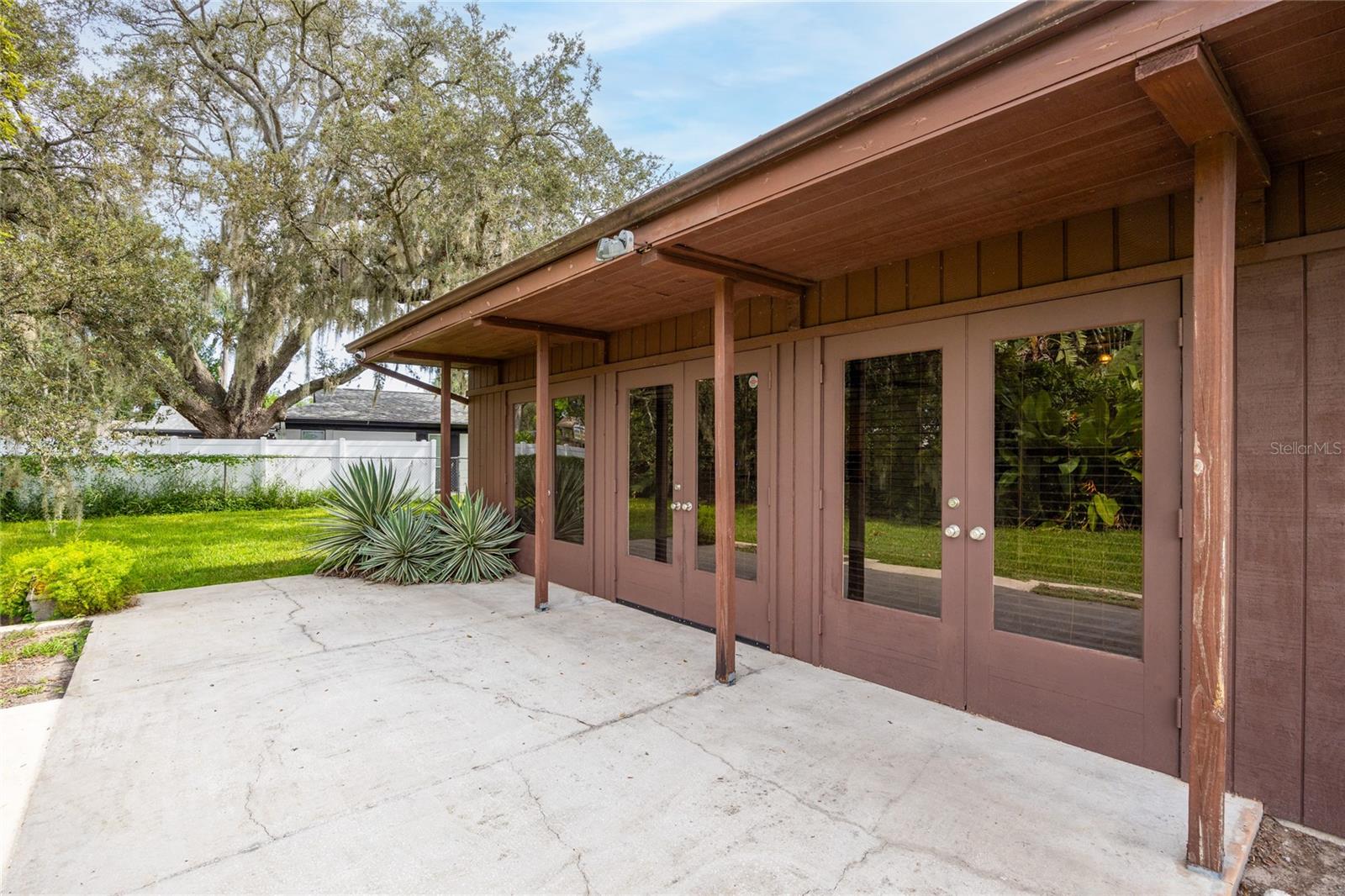Image 38 of 40 For 3026 Samara Drive