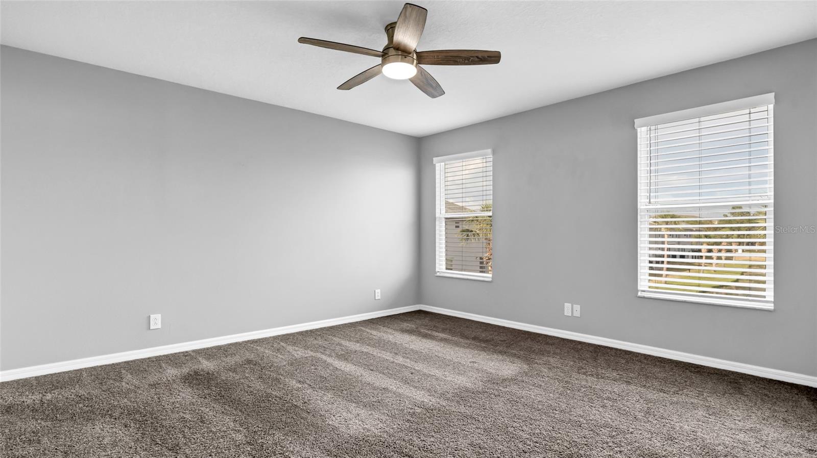 Image 16 of 44 For 10213 Dolce Vista Drive Ne