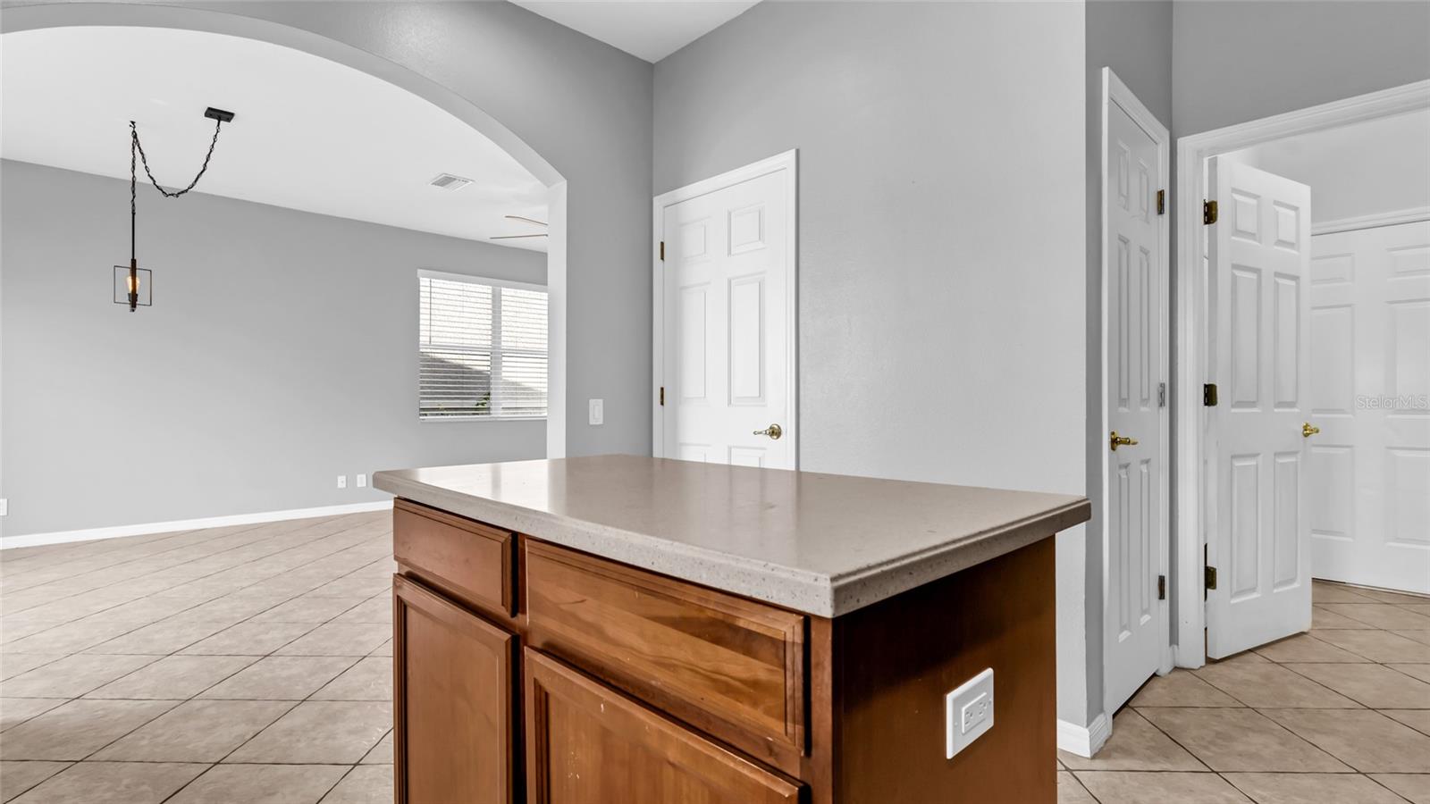 Image 9 of 44 For 10213 Dolce Vista Drive Ne