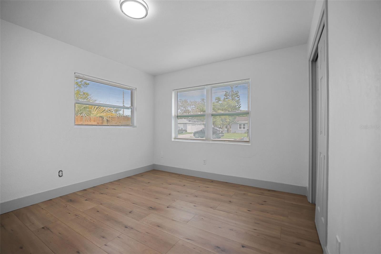 Image 6 of 27 For 6033 Illinois Avenue