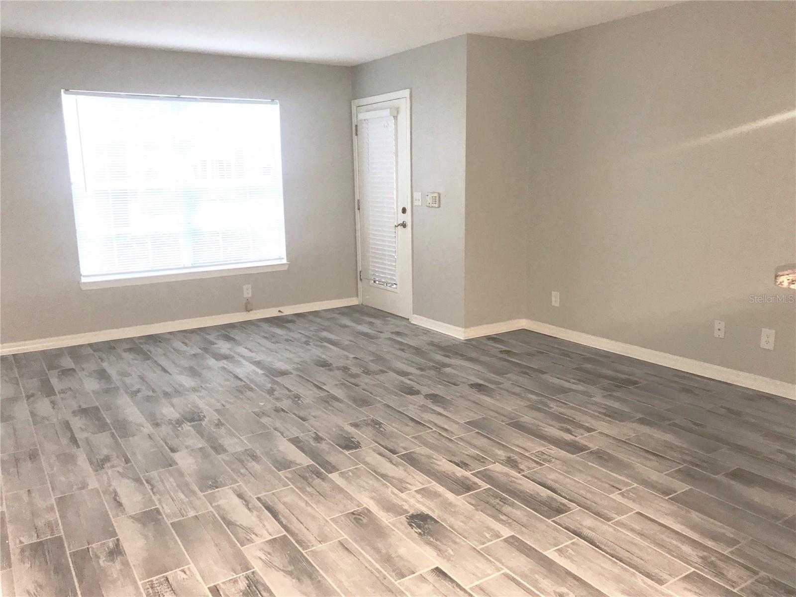 Image 4 of 17 For 10200 Gandy Boulevard N 409