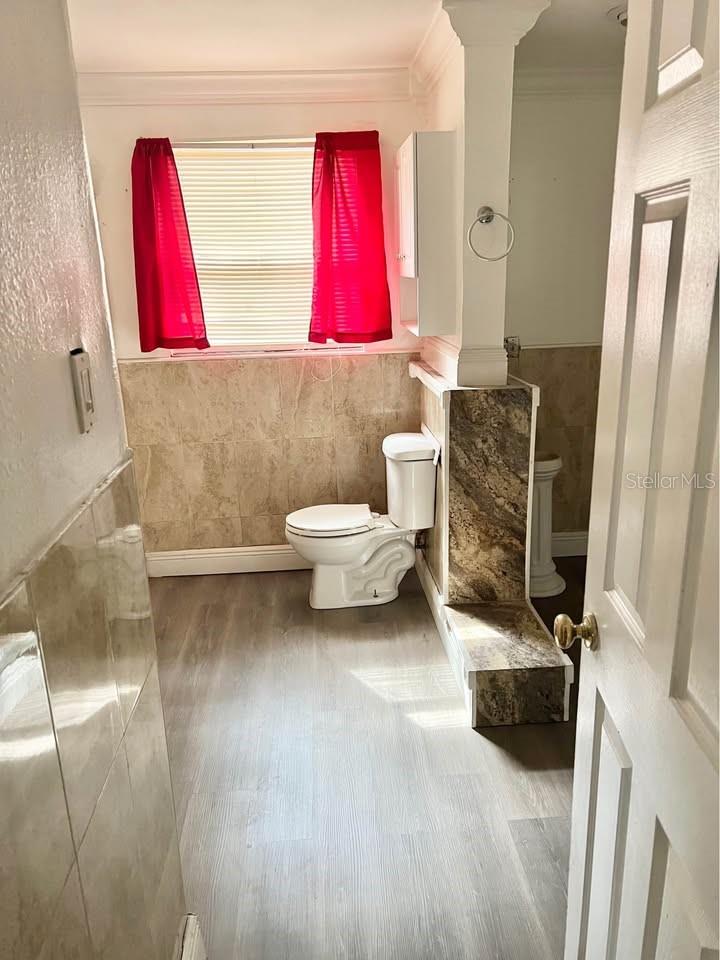 Image 5 of 6 For 709 Crenshaw Street