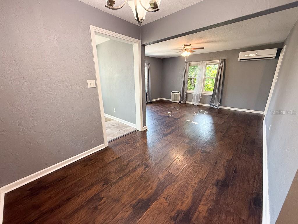 Image 30 of 47 For 2434 9th Avenue N
