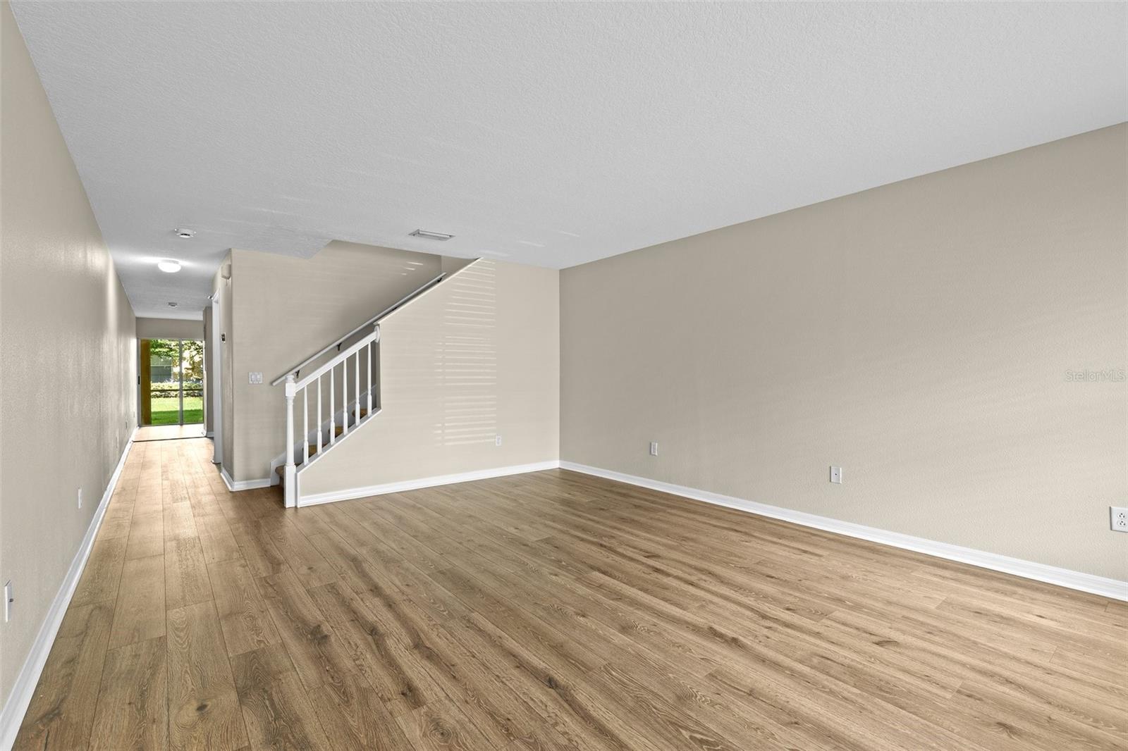 Image 11 of 31 For 6250 Maisie Road