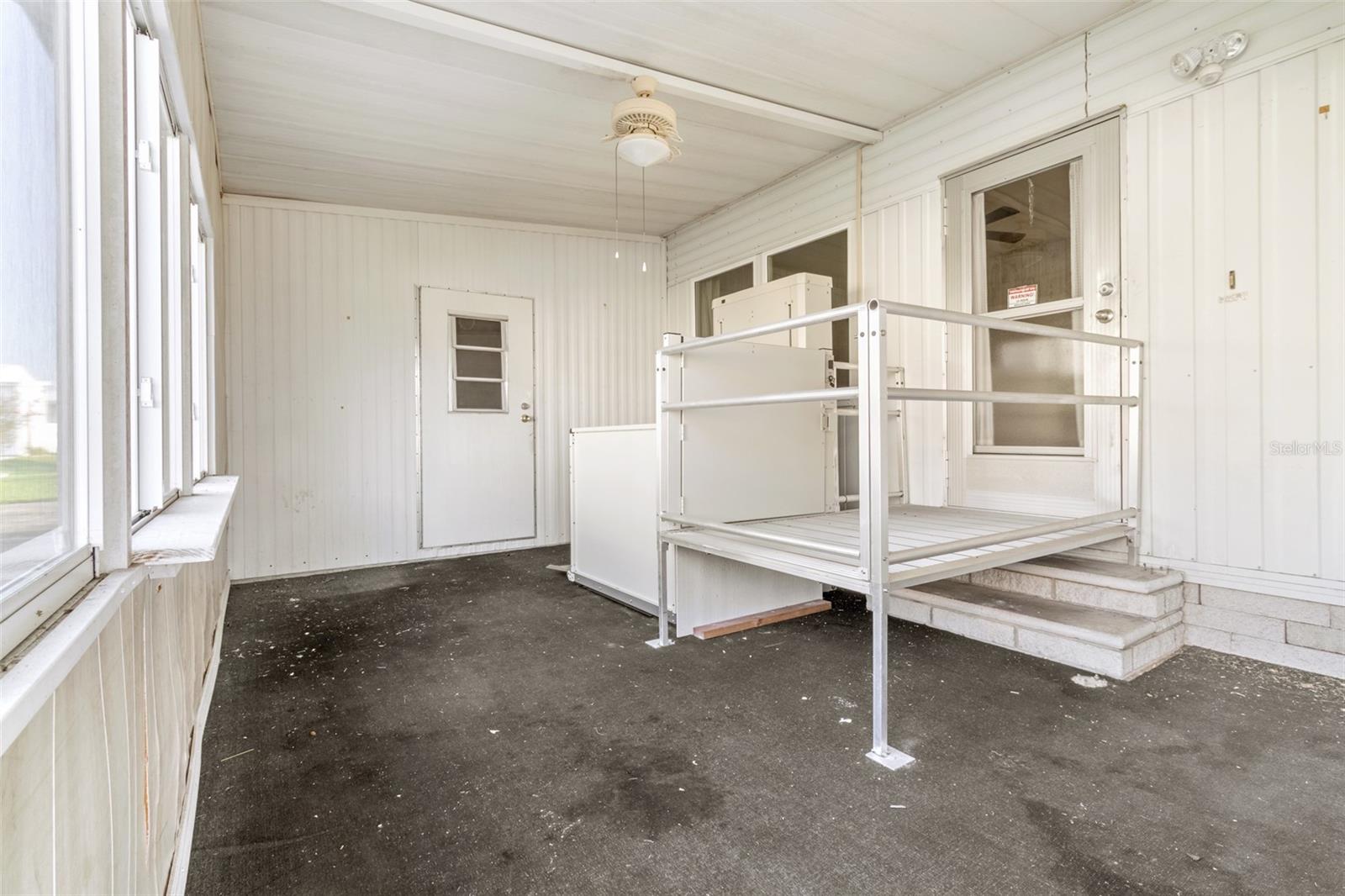 Image 17 of 27 For 29129 Johnston Road 2545