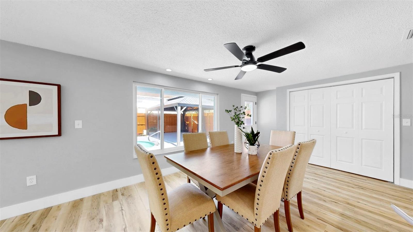 Image 4 of 14 For 829 Riverside Drive