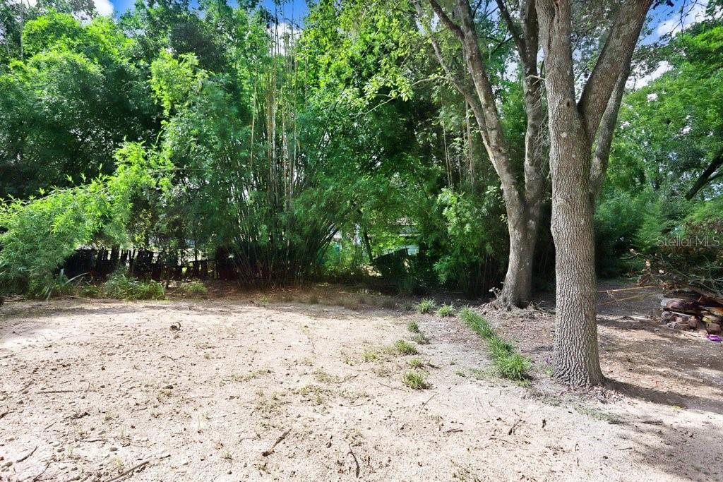 Image 18 of 25 For 26546 Glenwood Drive