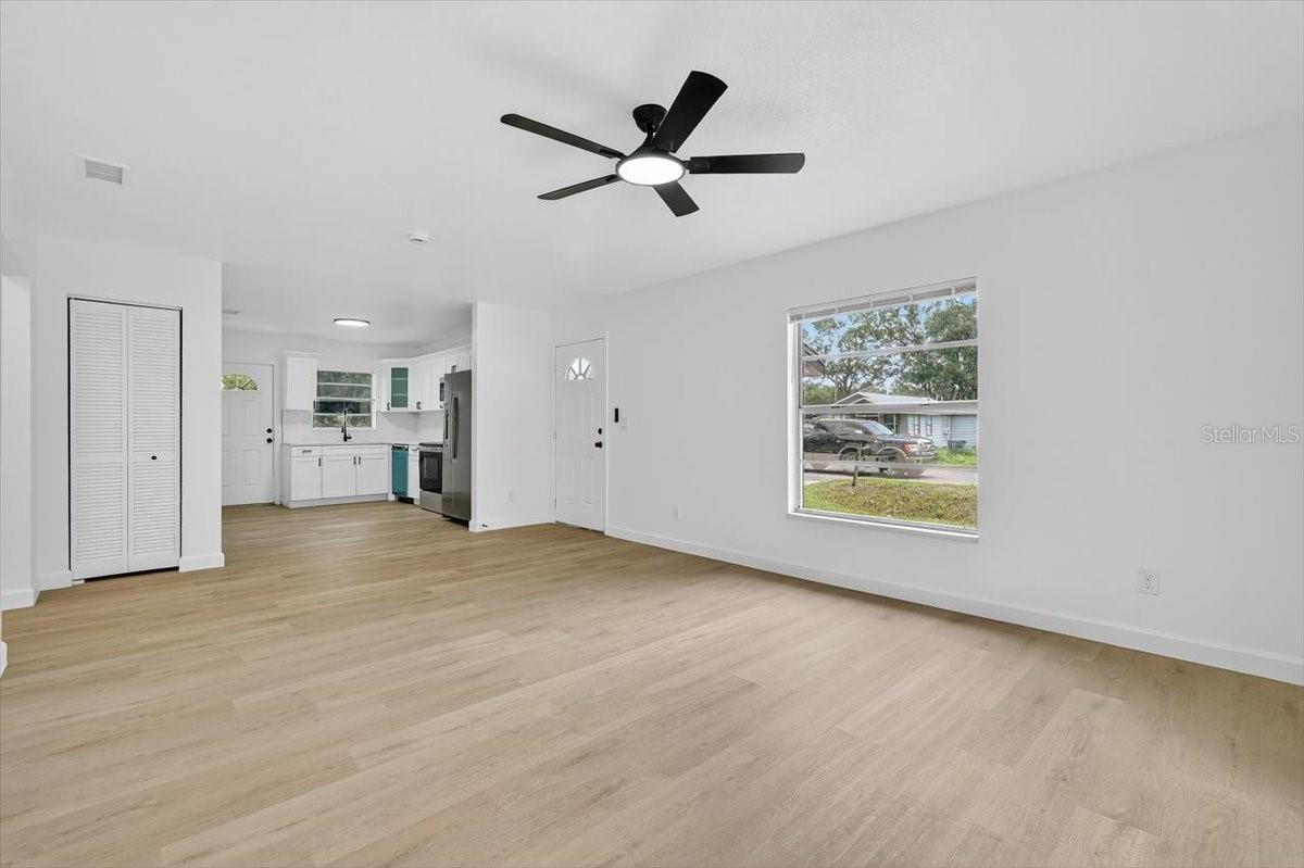 Image 10 of 31 For 3104 Orient Road