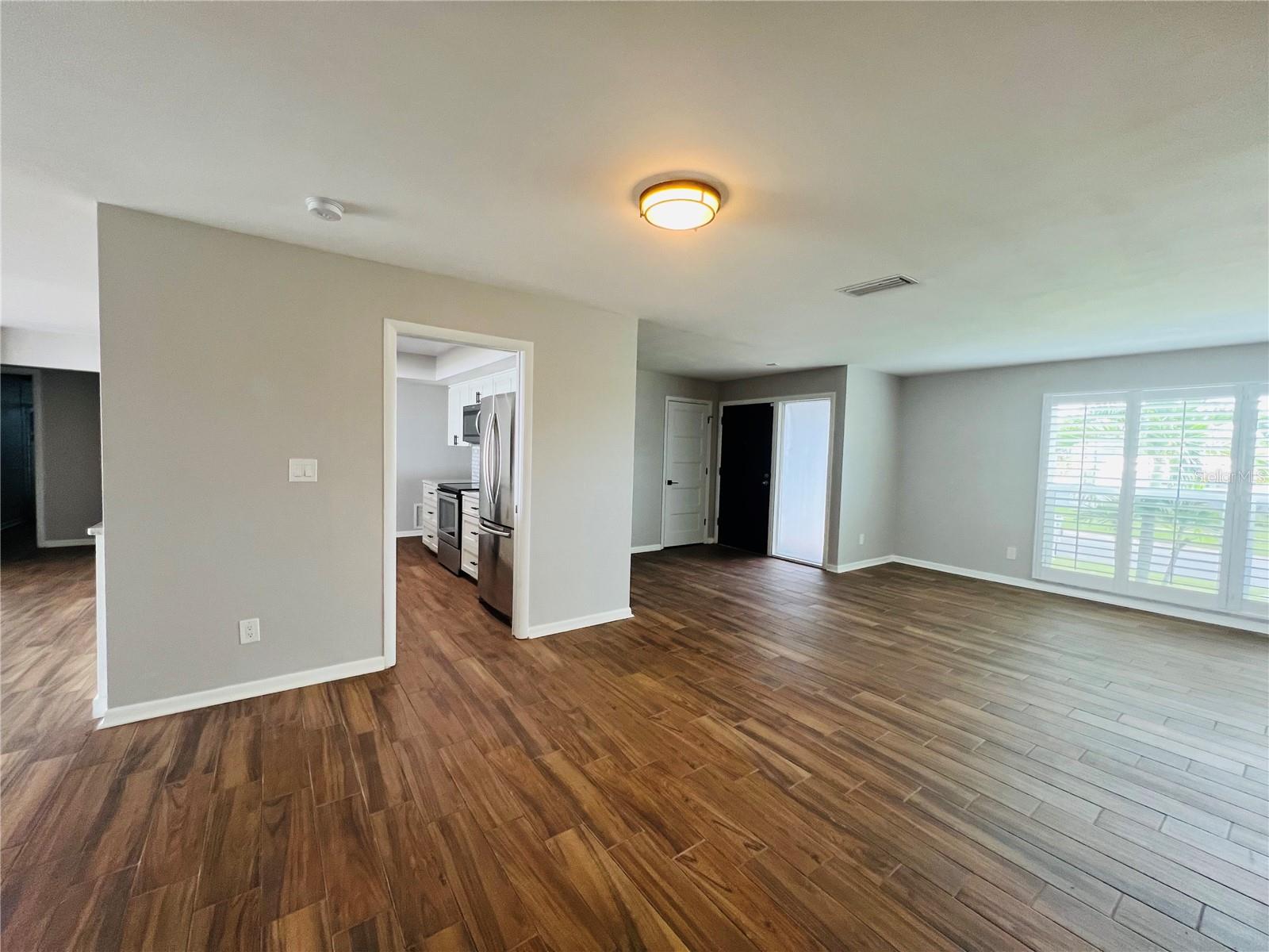 Image 13 of 70 For 14665 Crown Drive