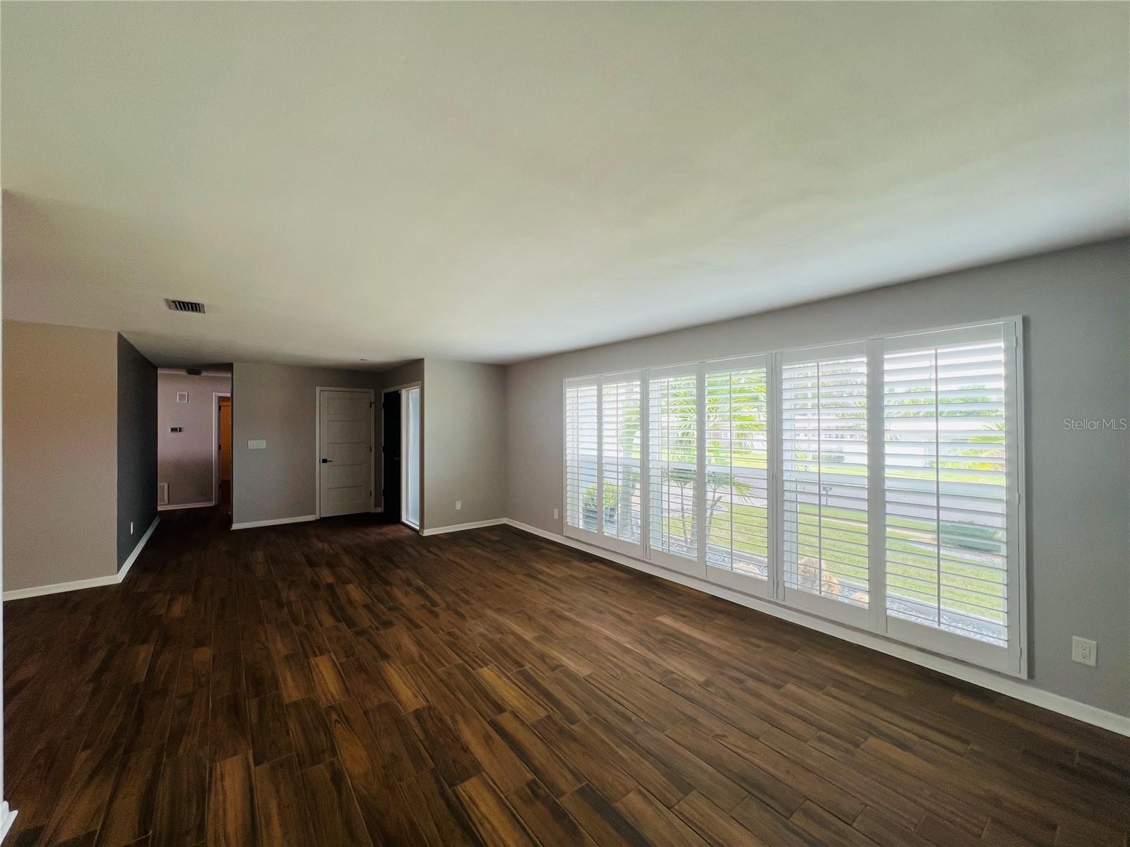 Image 15 of 70 For 14665 Crown Drive
