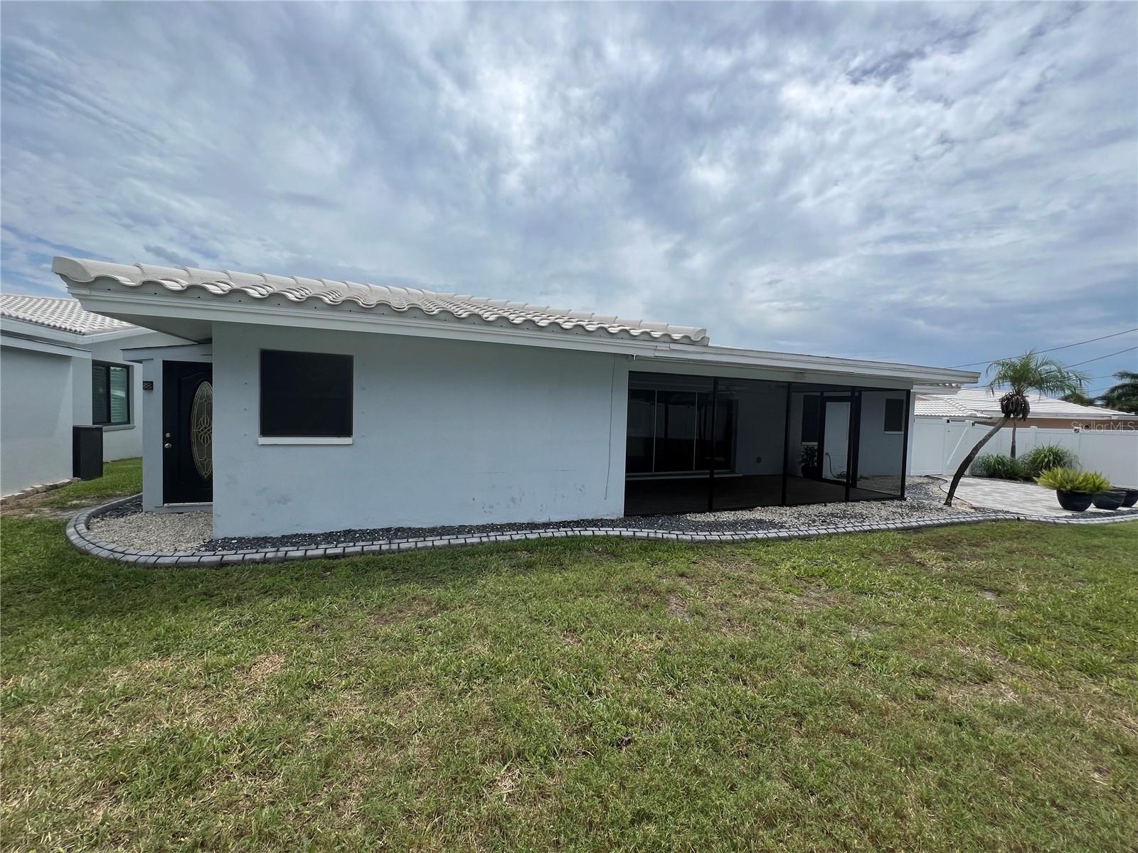 Image 38 of 70 For 14665 Crown Drive