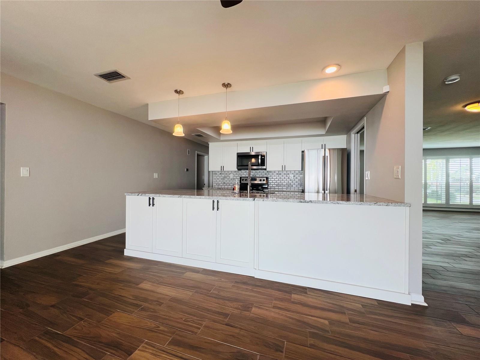 Image 8 of 70 For 14665 Crown Drive