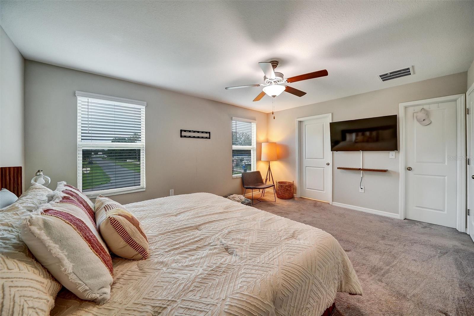 Image 21 of 35 For 7225 Spring Snowflake Avenue