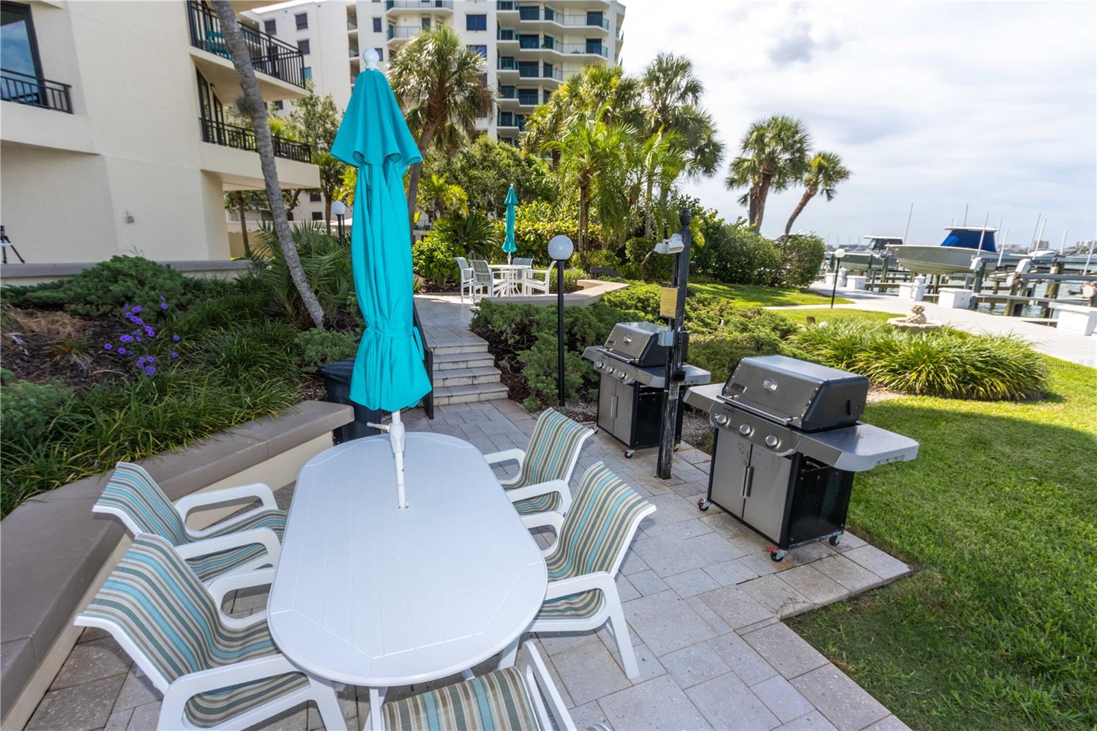 Image 38 of 43 For 690 Island Way 1005