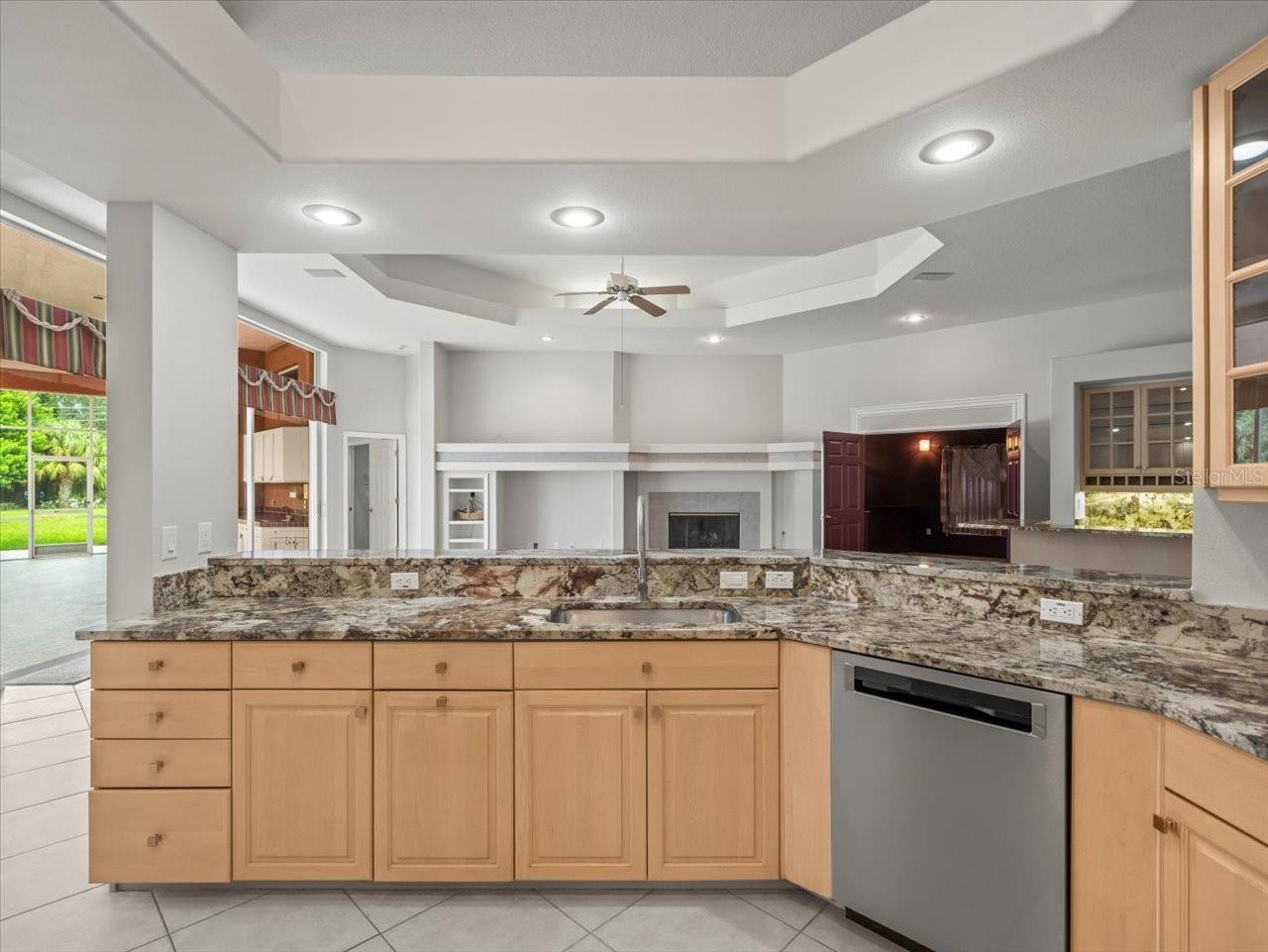 Image 32 of 86 For 7303 Sawgrass Point Drive N