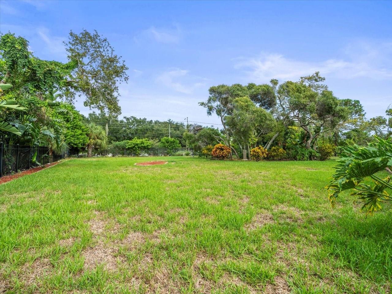 Image 76 of 86 For 7303 Sawgrass Point Drive N
