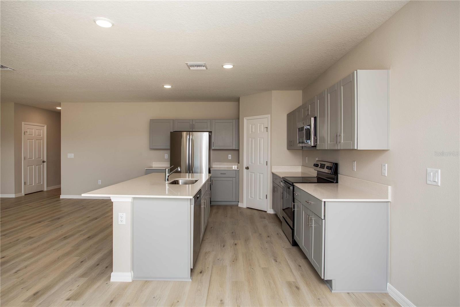 Image 4 of 14 For 4281 River Beacon Boulevard