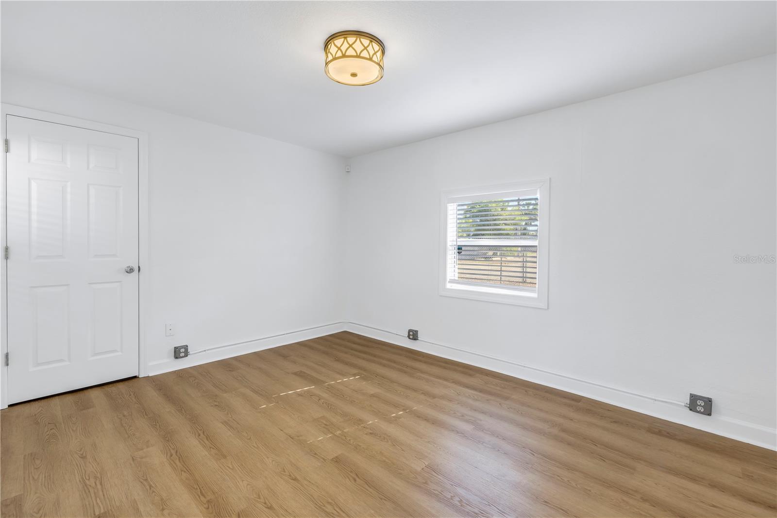 Image 19 of 21 For 3521 1st Avenue N