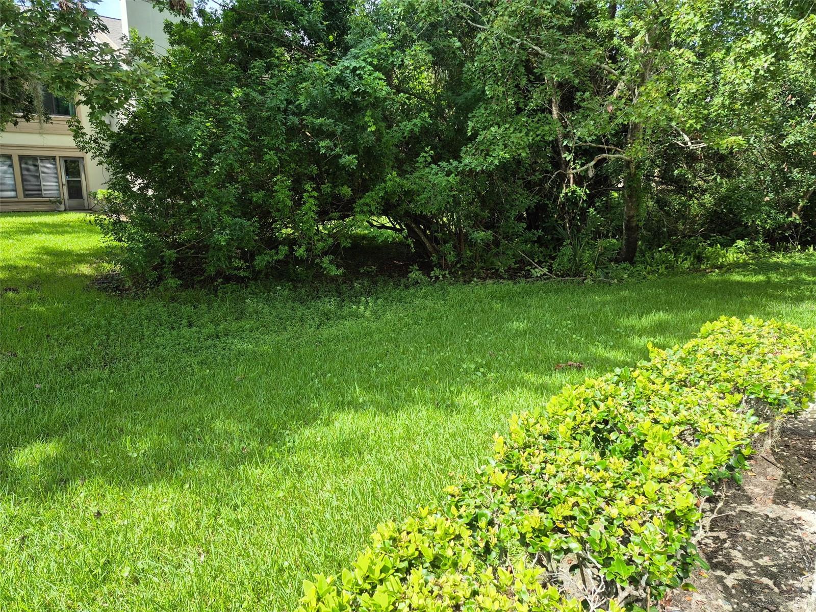 Image 11 of 12 For 3028 Red Oak Court 102