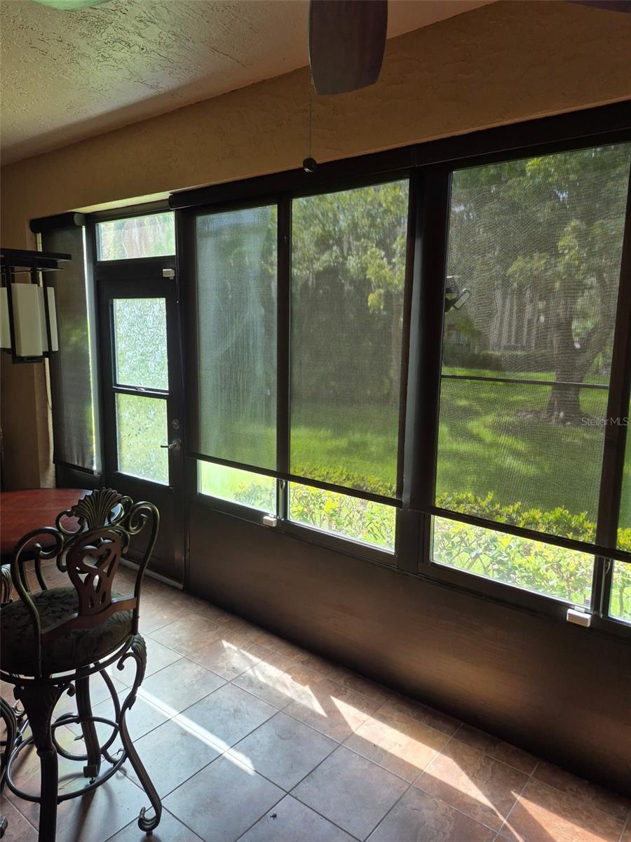 Image 7 of 12 For 3028 Red Oak Court 102