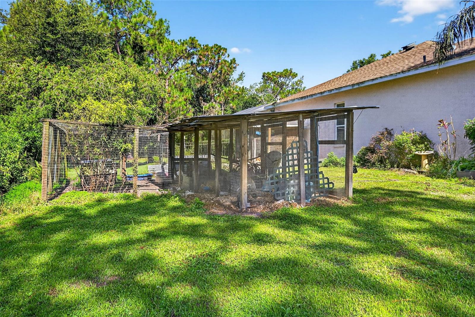 Image 38 of 48 For 7911 Pine Lands Drive
