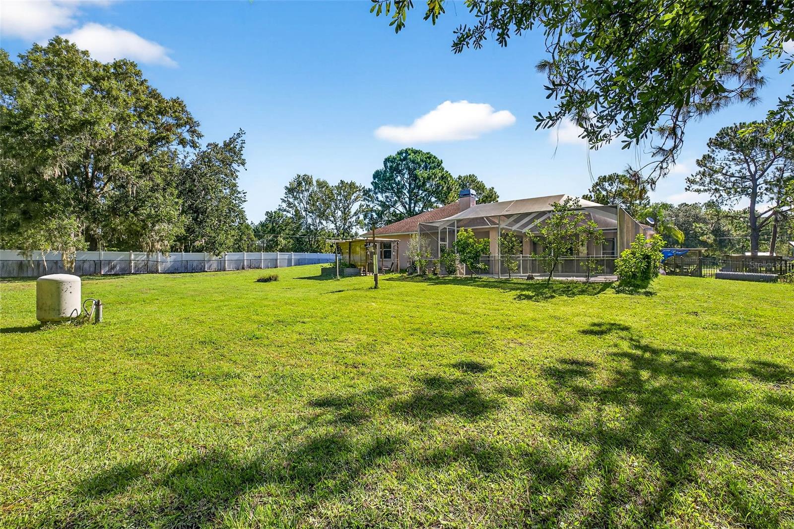 Image 41 of 48 For 7911 Pine Lands Drive