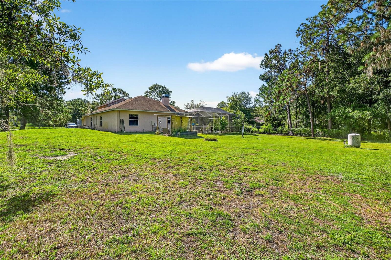 Image 43 of 48 For 7911 Pine Lands Drive