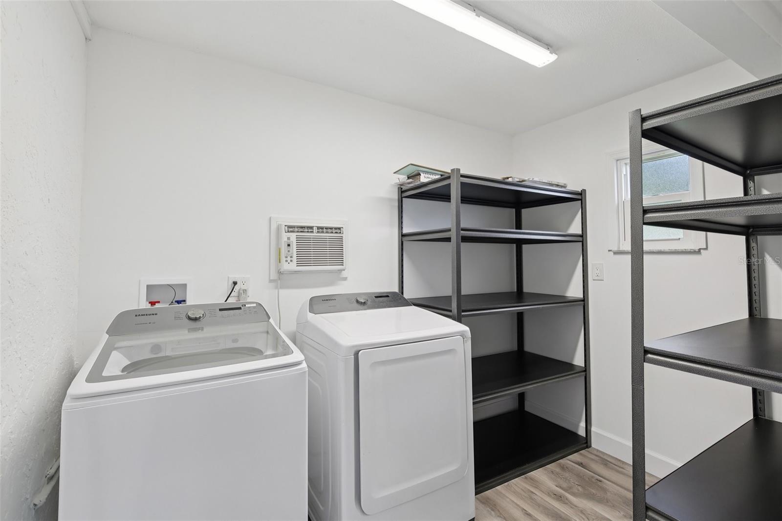 Image 17 of 78 For 2866 Thistle Court N