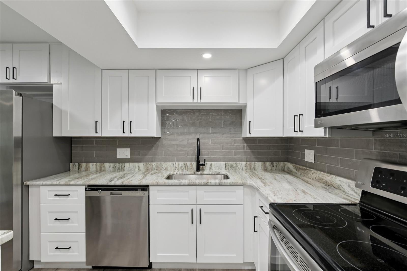 Image 19 of 78 For 2866 Thistle Court N