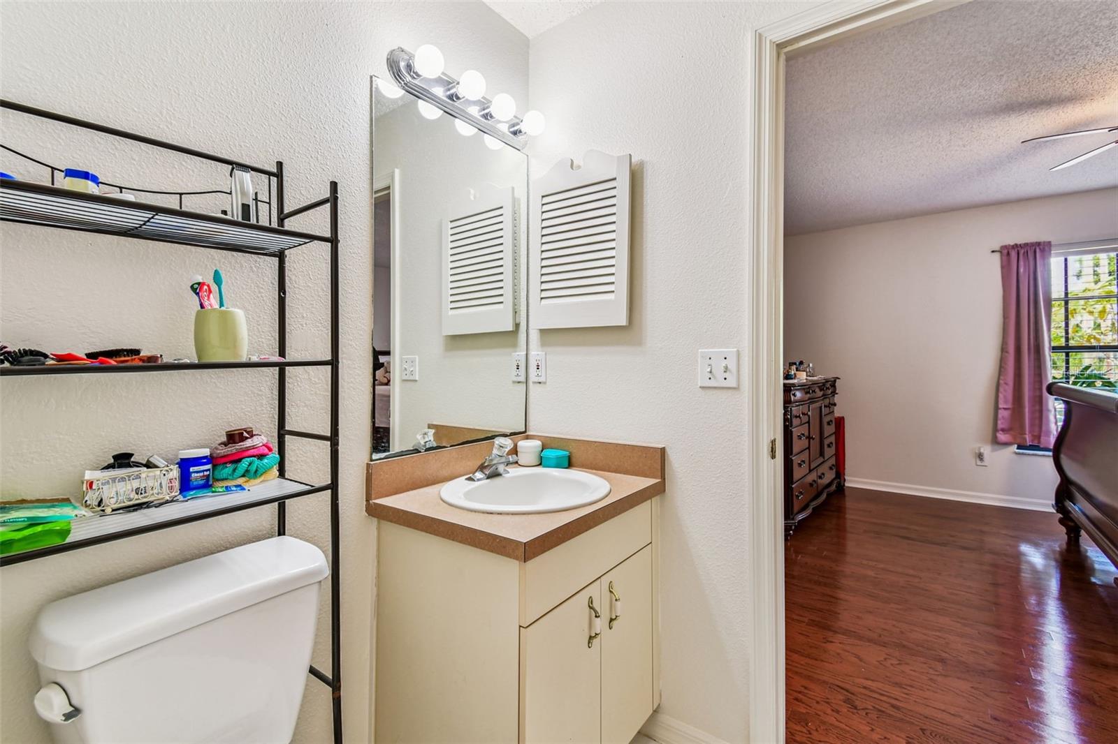Image 13 of 28 For 460 48th Street S