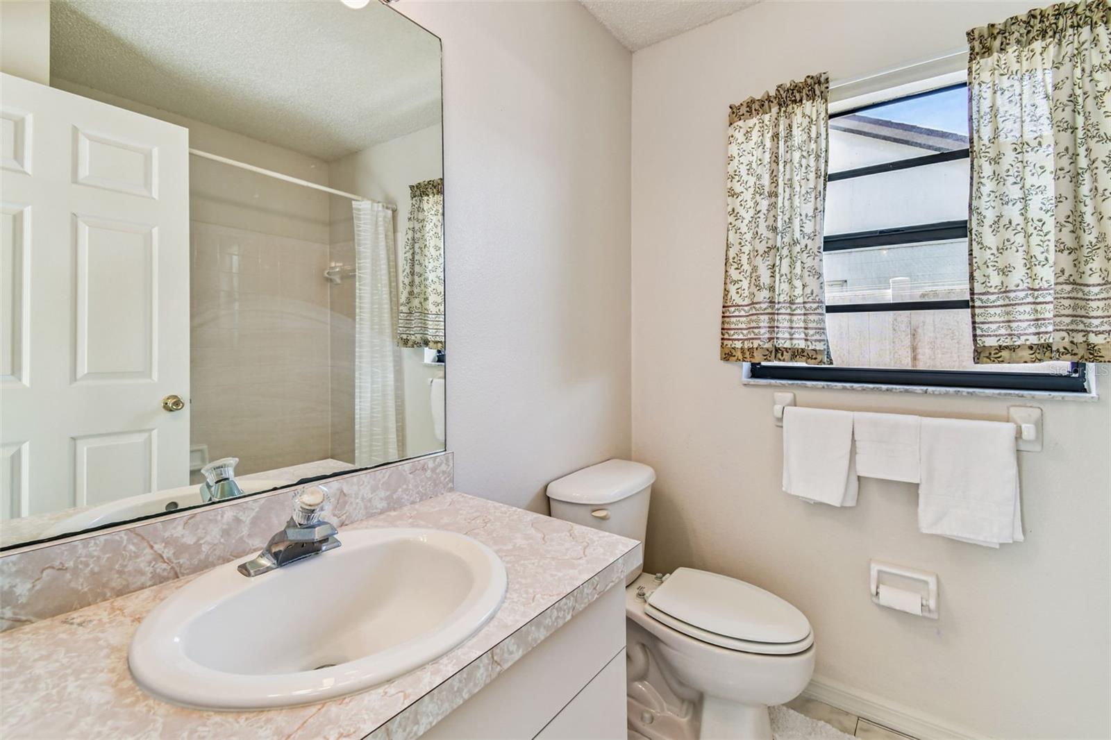 Image 16 of 28 For 460 48th Street S