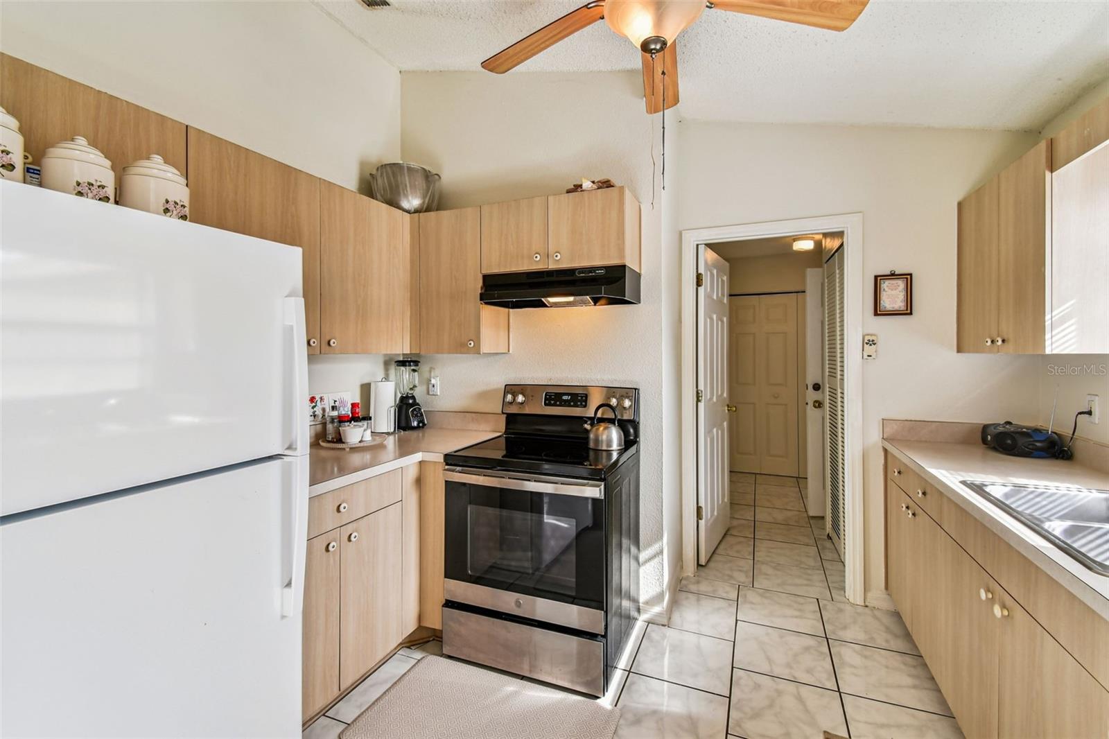 Image 8 of 28 For 460 48th Street S
