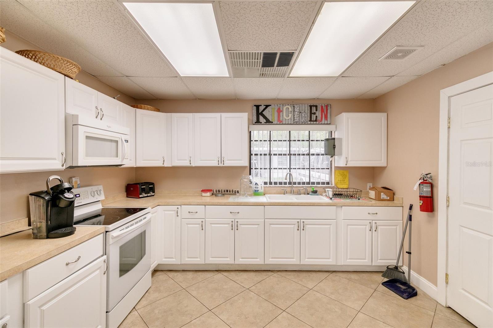 Image 32 of 37 For 7815 Greenlawn Drive