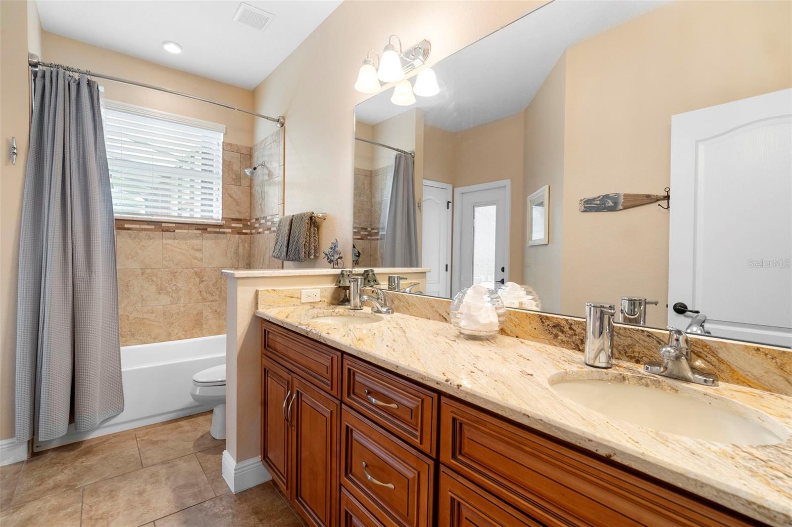 Image 37 of 42 For 5849 Tangerine Reserve Court