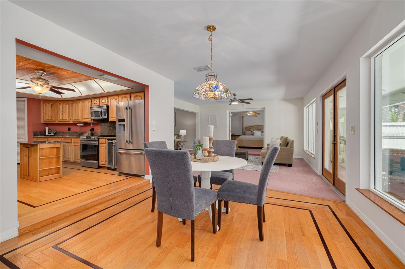 Image 11 of 49 For 10905 Spur Court