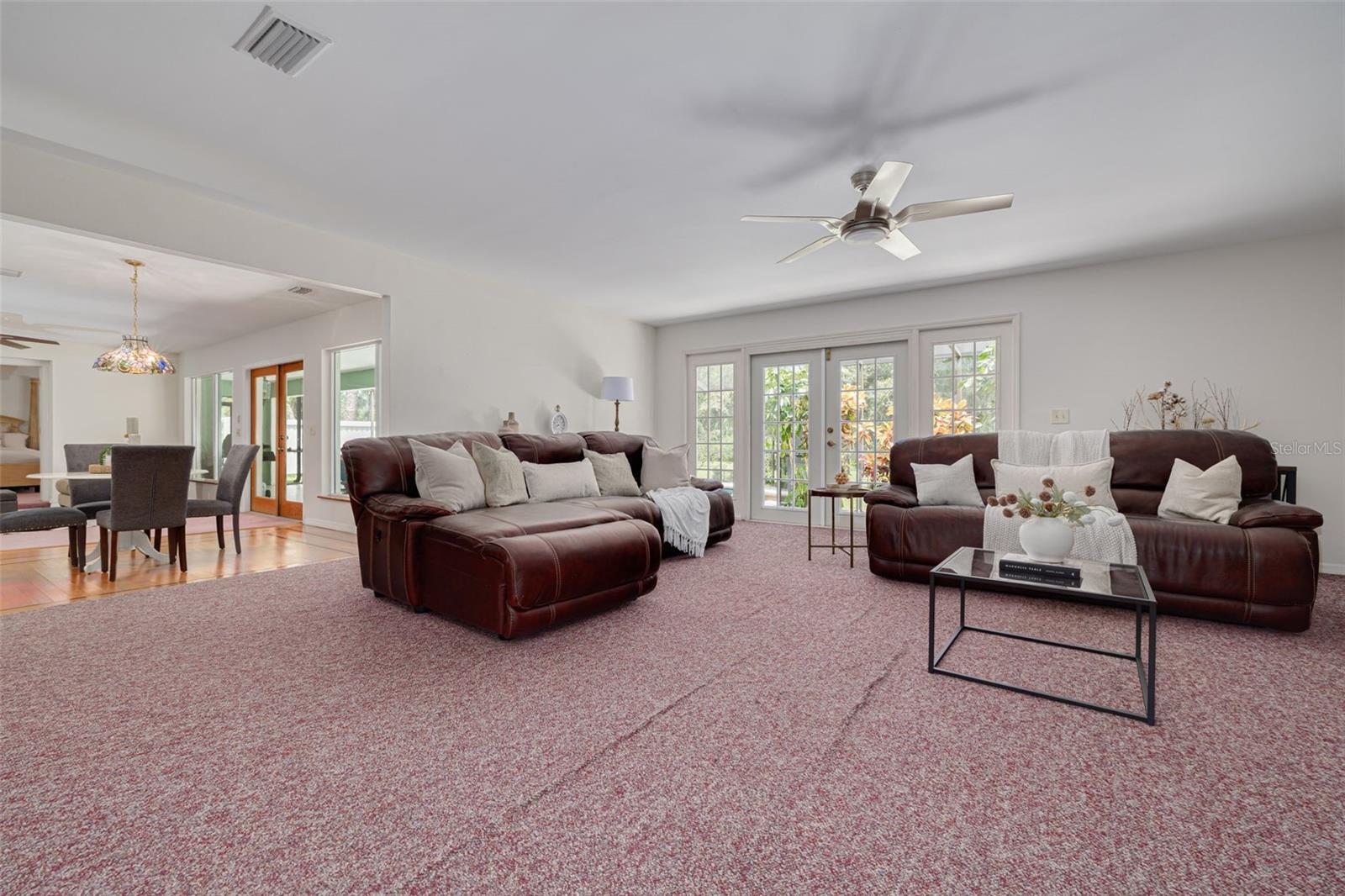 Image 18 of 49 For 10905 Spur Court
