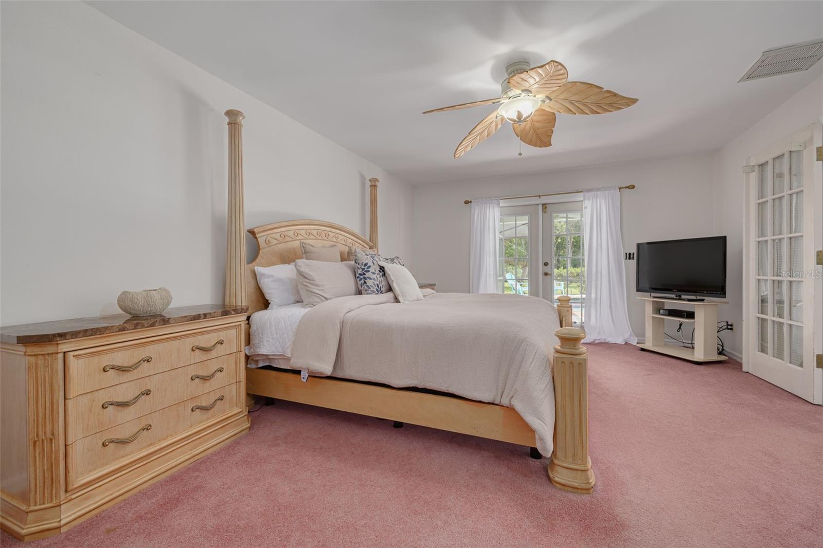 Image 20 of 49 For 10905 Spur Court