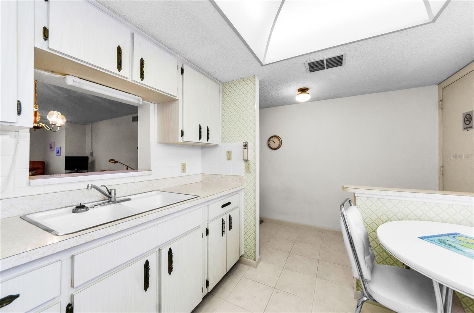 Image 18 of 53 For 1450 Heather Ridge Boulevard 307